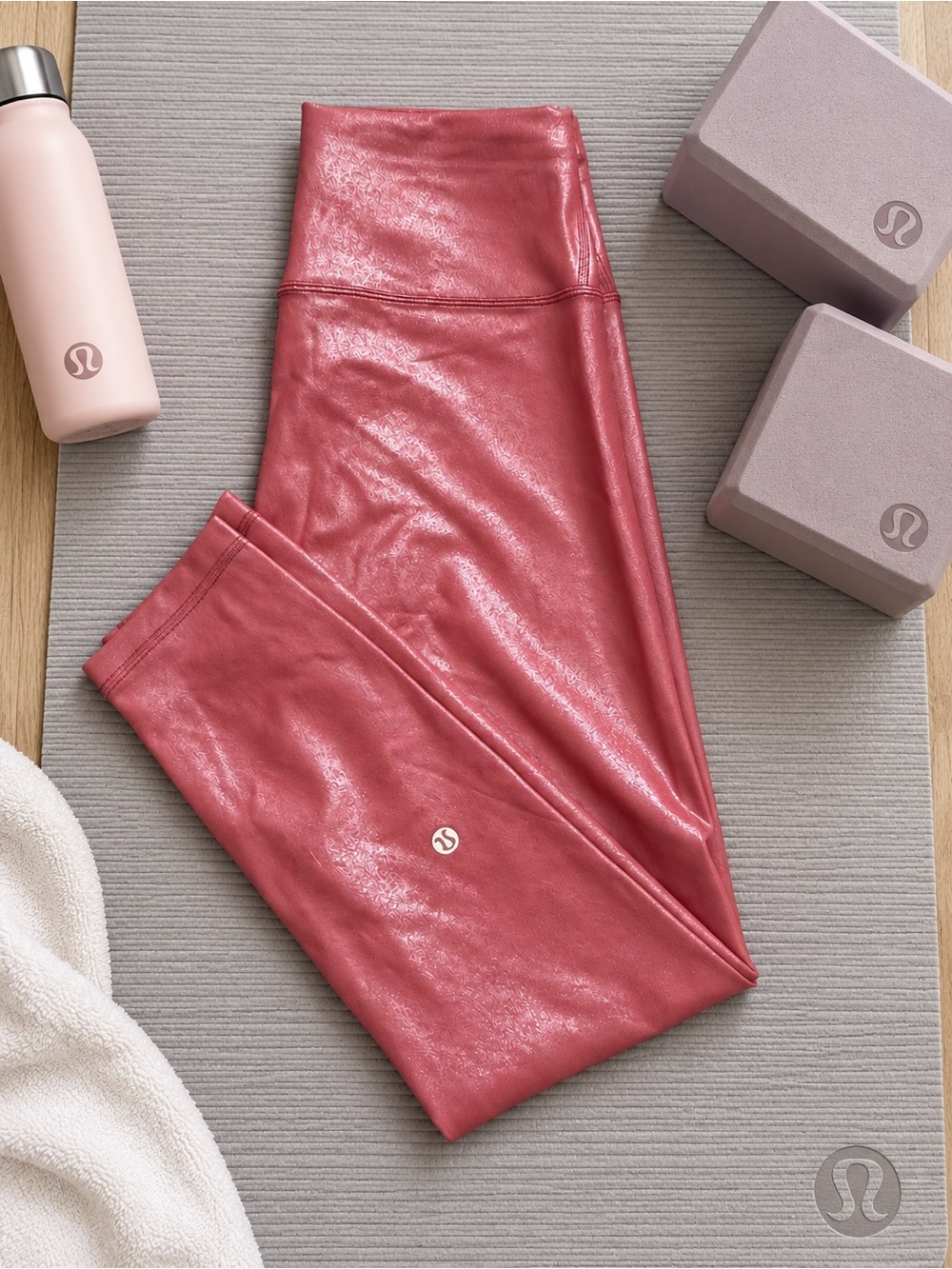 lululemon athletica Wunder Train High Rise Tight 25" Radiate Foil Red Merlot